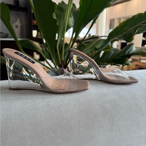 AQUA icy peep toe wedges. Size 7. Never worn - Picture 3 of 4